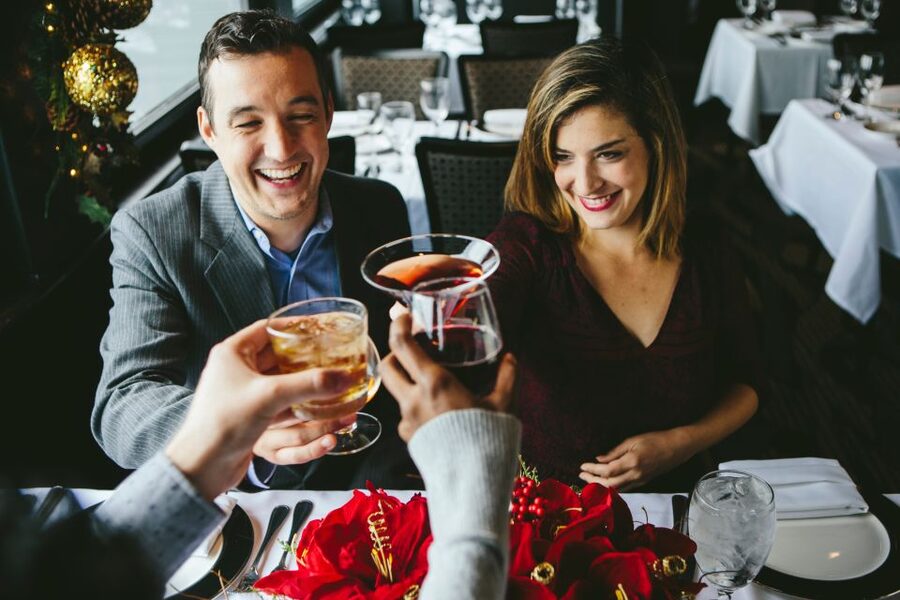 NYC: Christmas Eve Gourmet Brunch or Dinner Harbor Cruise - The 3-course meal: what you get for the price