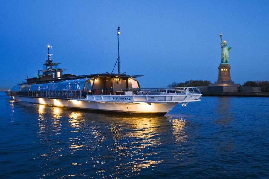 NYC: Christmas Eve Gourmet Brunch or Dinner Harbor Cruise - Skyline viewing that feels like more than a photo stop