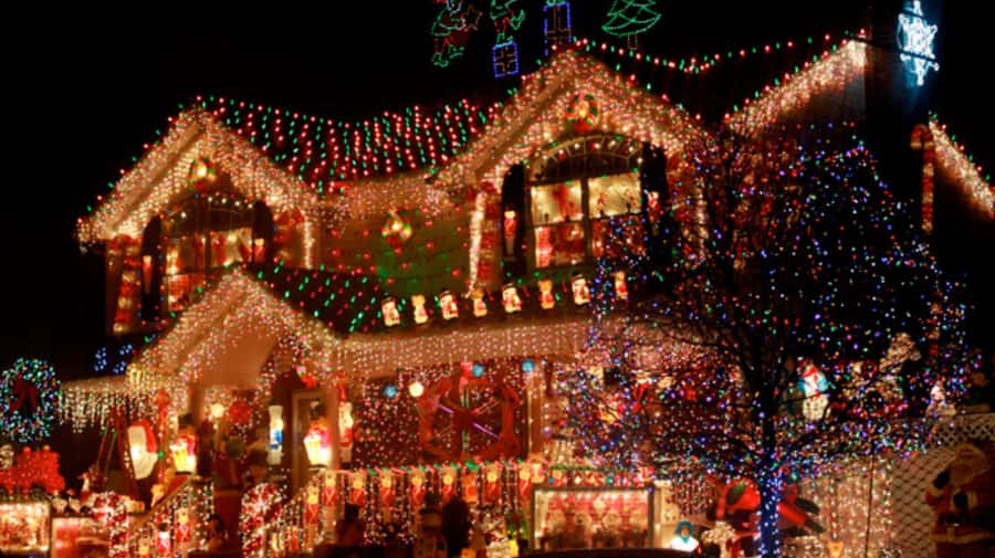 NYC: Christmas Lights Tour and Dyker Heights - Weather-proofing: dress for cold, not for comfort