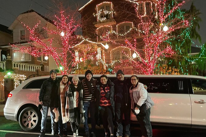 NYC Christmas Lights Tour by Limousine, SUV Or VAN. Dyker Heights - Timing, pace, and photo expectations (the part that can make or break the night)