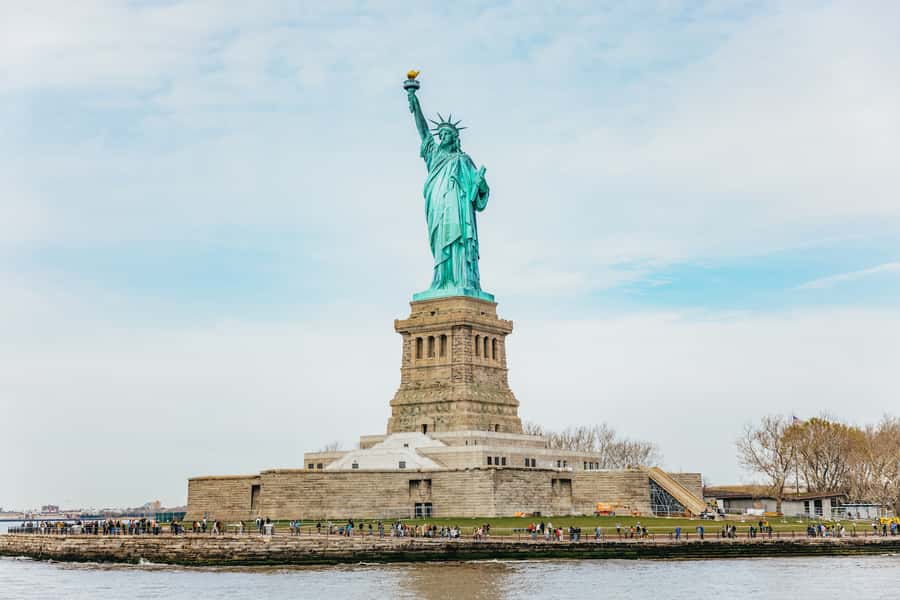 NYC: Circle Line 2.5 Hour Best of NYC Boat Cruise - Is it worth $39: value for time, sights, and guide time