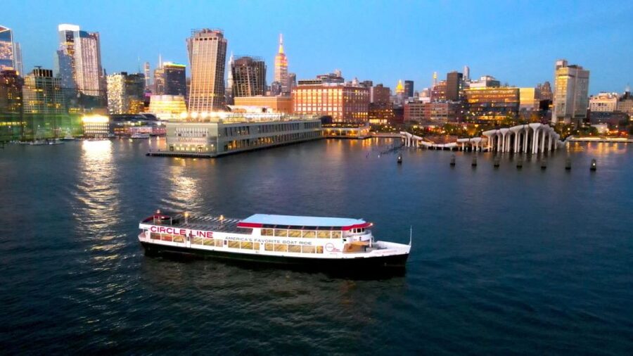 NYC: Circle Line 2h Harbor Lights Cruise Skip-The-Box-Office - From High Line to One World Trade Center: The Skyline Warm-Up
