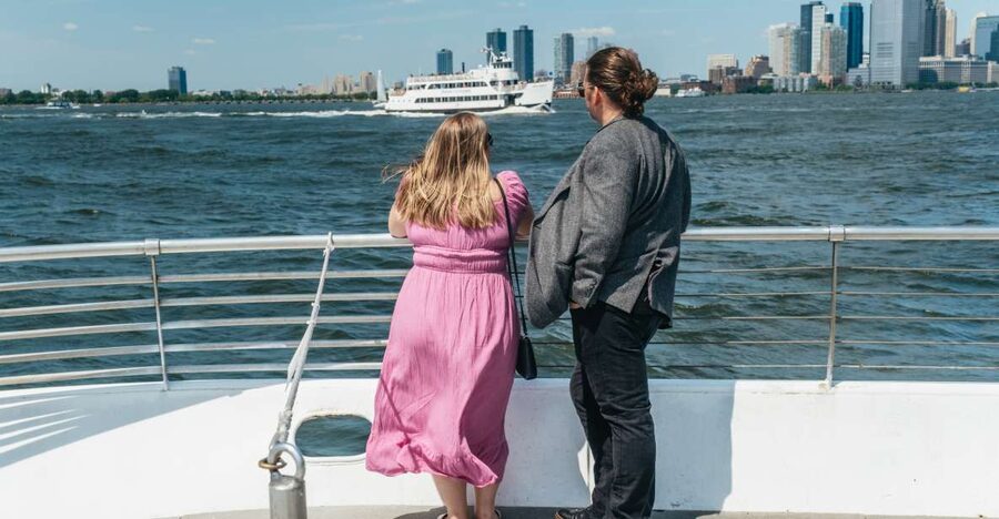 NYC: City Cruises Luxury Brunch, Lunch or Dinner Cruise - Seating, Photos, and How to Not Miss the Best Moments