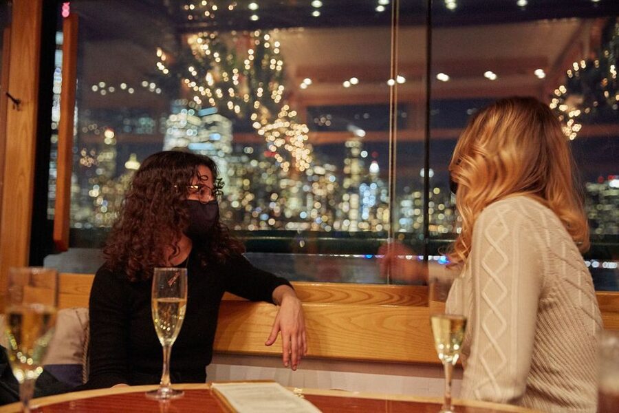 NYC: City Lights Yacht Cruise with Drink Included - Chelsea Piers departure: the easy start to a night on the Hudson