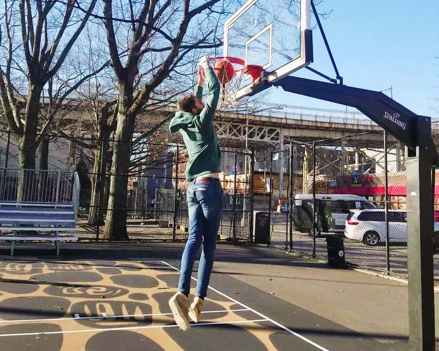NYC Contrasts Tour: Harlem, Bronx, Bushwick, Queens, and Brooklyn - From 9th Avenue to Harlem’s Theater Power