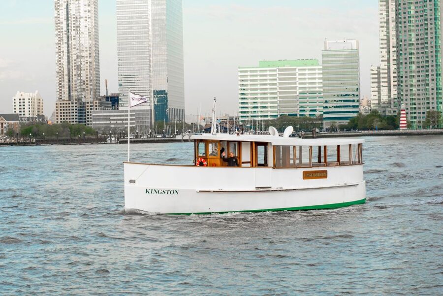NYC: Day Cruise on Small Yacht with Statue of Liberty Views - What the 90 minutes on the Hudson feels like in real time
