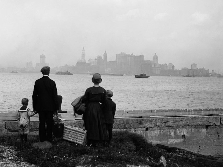 NYC: Ellis Island Private Tour with Liberty Island Access - Meeting at Castle Clinton: start where the story begins
