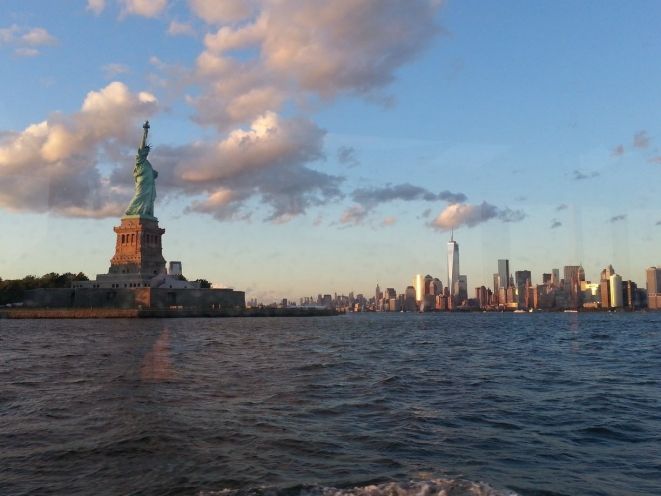 NYC: Evening Jazz Cruise on the Yacht Manhattan - Solarium vs. open deck: choose based on weather and comfort
