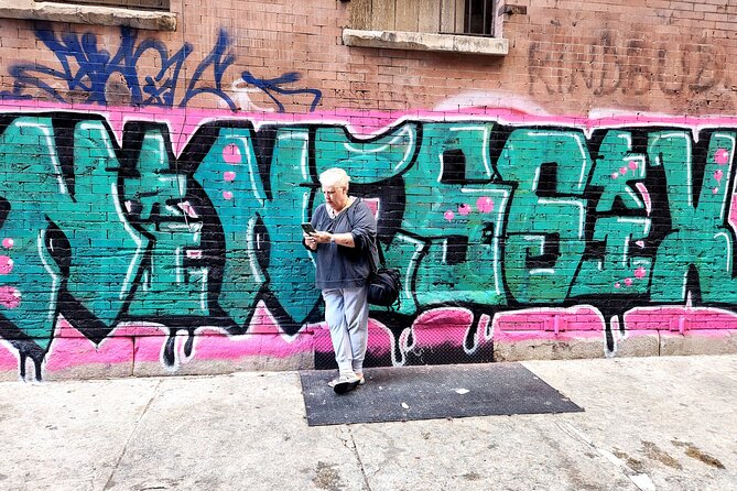 NYC Extremes Downtown Photo Tour with Pro Photographer - What the guides actually do for your photos