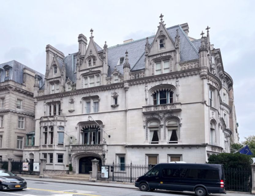 NYC: Fifth Ave Gilded Age Mansions Guided Walking Tour - A 2-hour walk that turns Fifth Avenue into a storybook