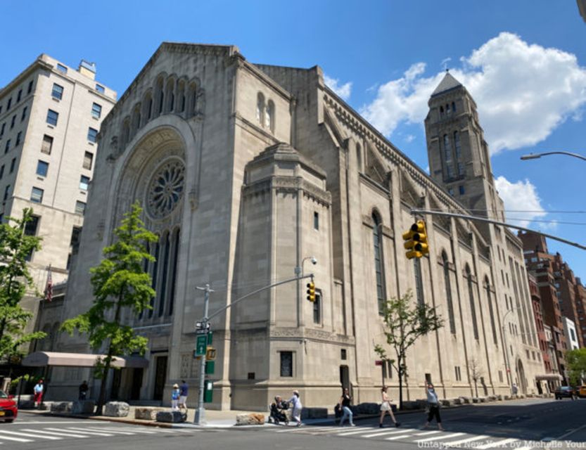 NYC: Fifth Ave Gilded Age Mansions Guided Walking Tour - Consulates, institutes, and the Duke House: the largest single residence footprint