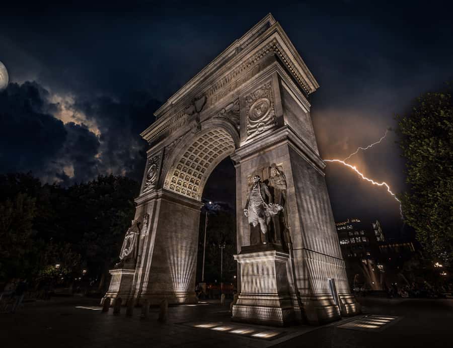 NYC: Ghosts & Ghouls of Greenwich Village Walking Tour - Key Things You’ll Notice on This Greenwich Village Ghost Tour