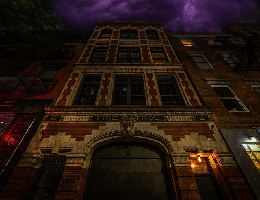NYC: Ghosts & Ghouls of Greenwich Village Walking Tour - What the Mile-Long Walk Feels Like (Pace, Weather, and Group Mood)