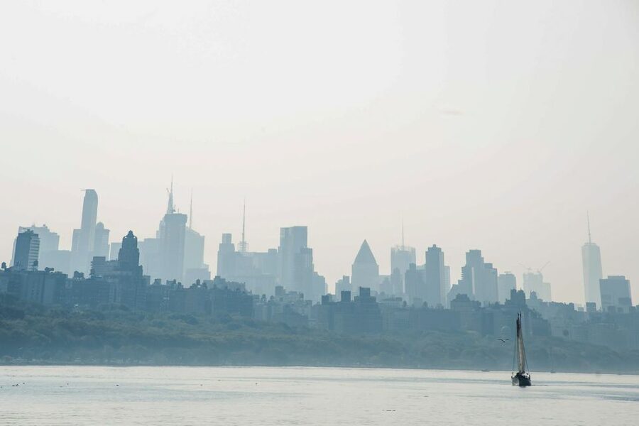NYC: Grand Palisades Fall Foliage Yacht Tour - Inside the Manhattan: comfort, warmth, and assigned seating