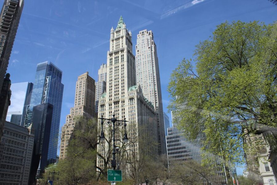 NYC: Gray Line Guided 5 Hour Manhattan Premium Bus Tour - The quick deal: what this tour gives you for $109