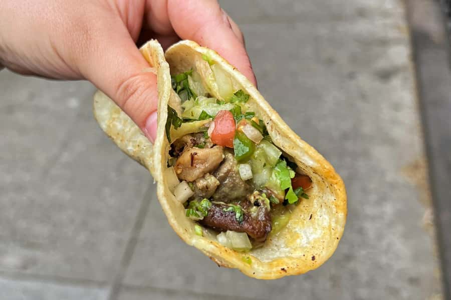 NYC: Greenwich Village Food Tour - Pop-Culture Stops on the Same Walk: FRIENDS, Sex and the City, and Taylor Swift