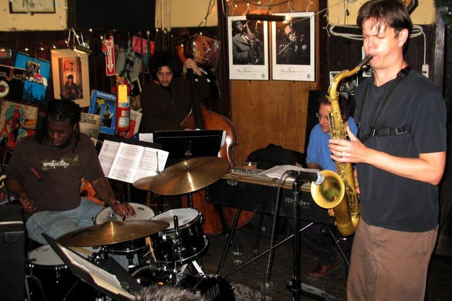 NYC: Greenwich Village Jazz Crawl - Two live clubs in one evening: how the hopping keeps the music fresh