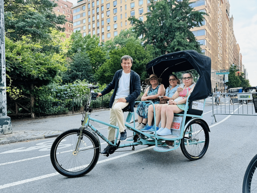 NYC: Guided Central Park Private Pedicab Tour - Meeting on 6th Ave: how the guide finds you