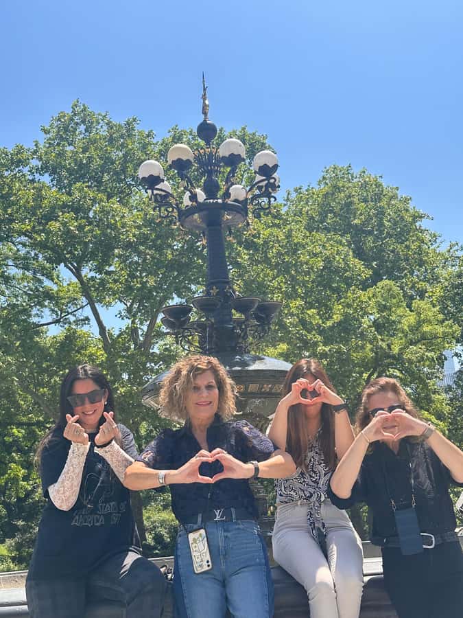 NYC: Guided Pedicab Tour of Central Park - The guide matters: what local storytelling changes