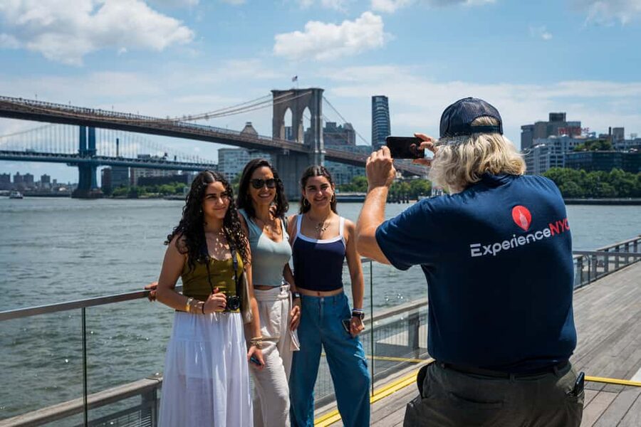 NYC: Half-Day Luxury Bus Tour with Empire State Access - The Statue of Liberty finale and ending at the Empire State Building