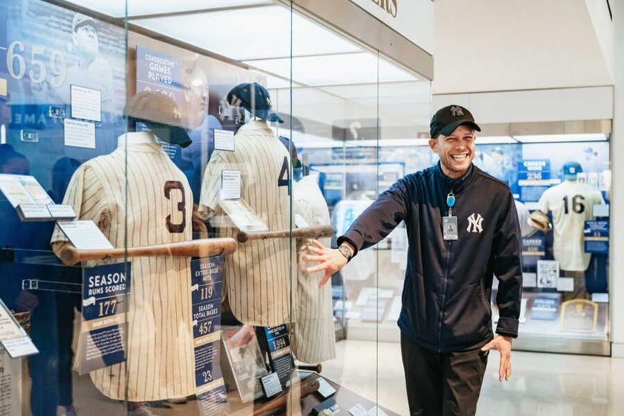 NYC: Harlem & Bronx with Yankees Baseball Game, 1-Day Tour - General Grant National Memorial: A Serious Start Before the Party