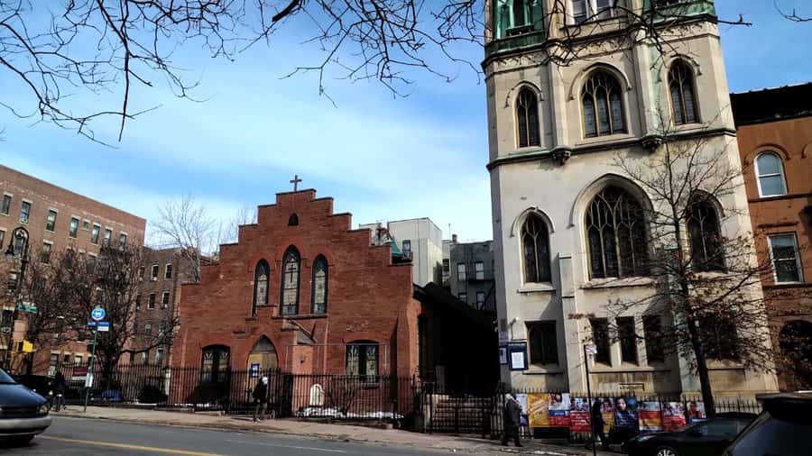 NYC: Harlem Hallelujah! Gospel Wednesday Concert - Entering The Church on Convent Avenue