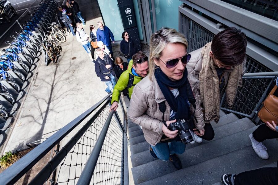 NYC: High Line, Chelsea, & Meatpacking District Walking Tour - Meatpacking District Stories: Slaughterhouses to Style Without the Textbook Feel
