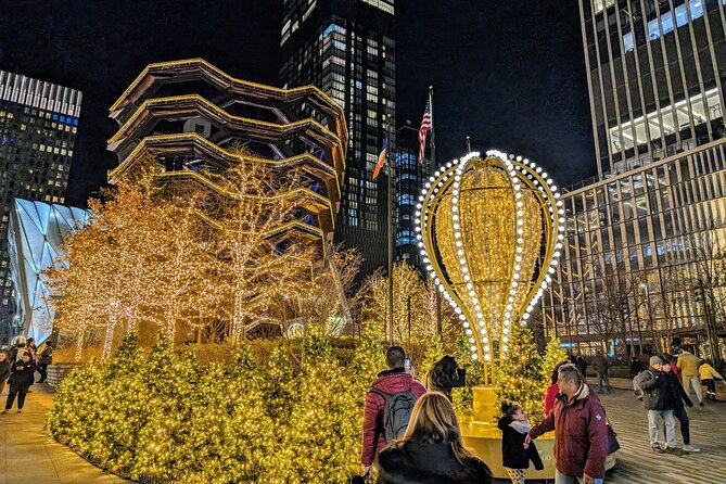 NYC Holiday Lights Tour - Stop 2: Brookfield Place’s Winter Garden Luminaries