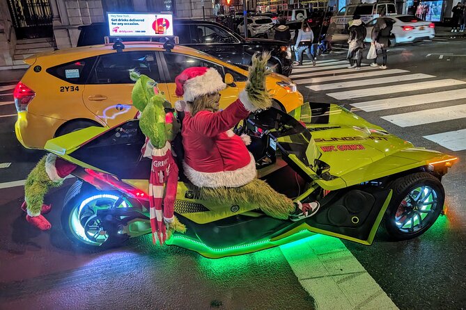 NYC Holiday Lights Tour - Stop 1: Hudson Yards and the Vessel Glow