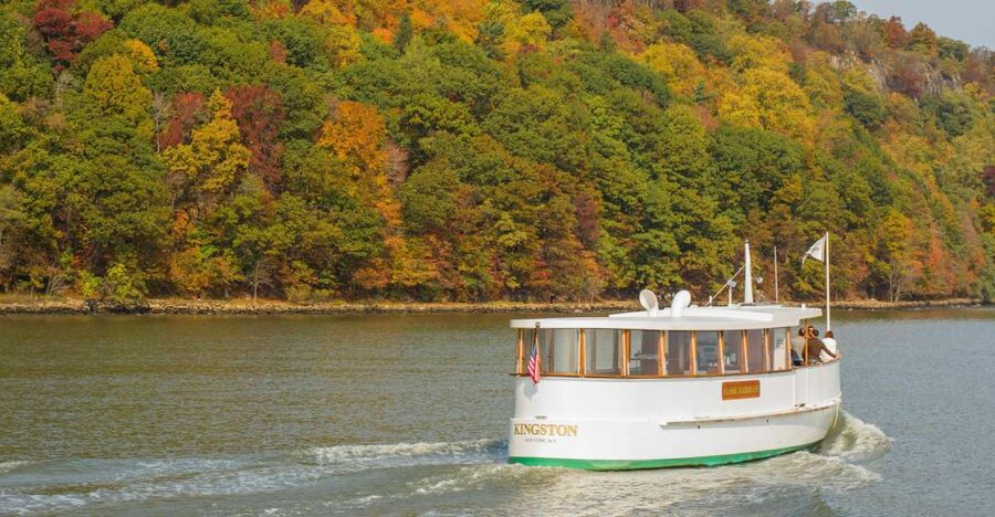 NYC: Hudson River Fall Foliage Yacht Tour - Who should book this mini yacht Hudson cruise