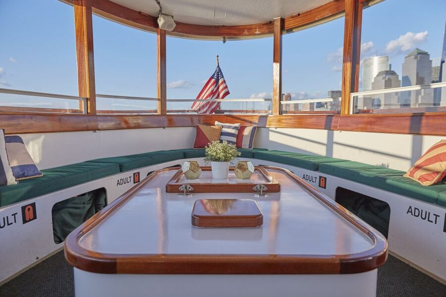 NYC: Hudson River Fall Foliage Yacht Tour - Setting Sail from Chelsea Piers (Pier 62): Quick, simple, and scenic