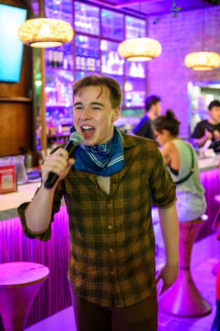 NYC: Immersive Dinner Show with Live Music - Central Park Café and Columbus Circle: easy Manhattan logistics