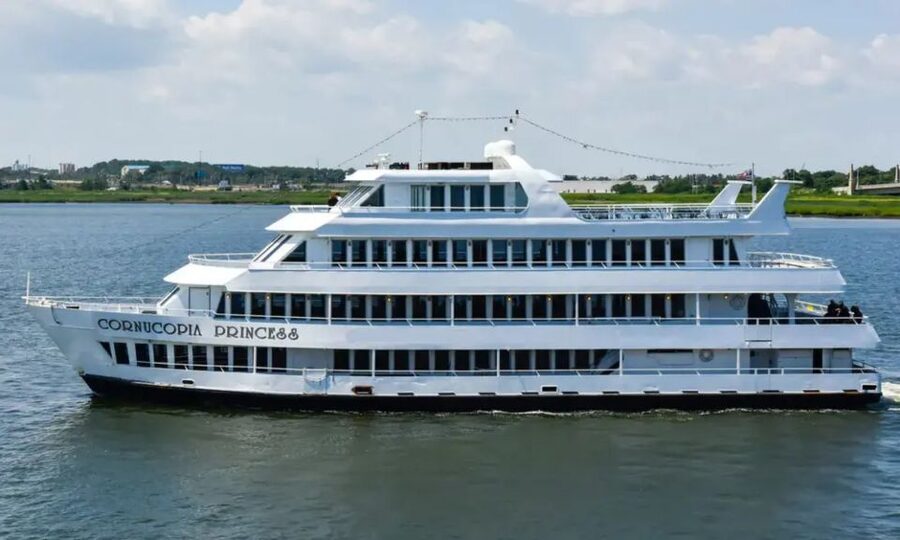 NYC: July 4th Fireworks Party Cruise with BBQ Buffet & Bar - Value check: Is $359 worth it for this cruise?