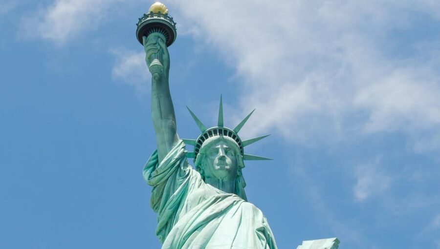 NYC: Liberty Cruise on New York Harbor with Live Guide - Why This 75-Minute Harbor Cruise Fits NYC Perfectly