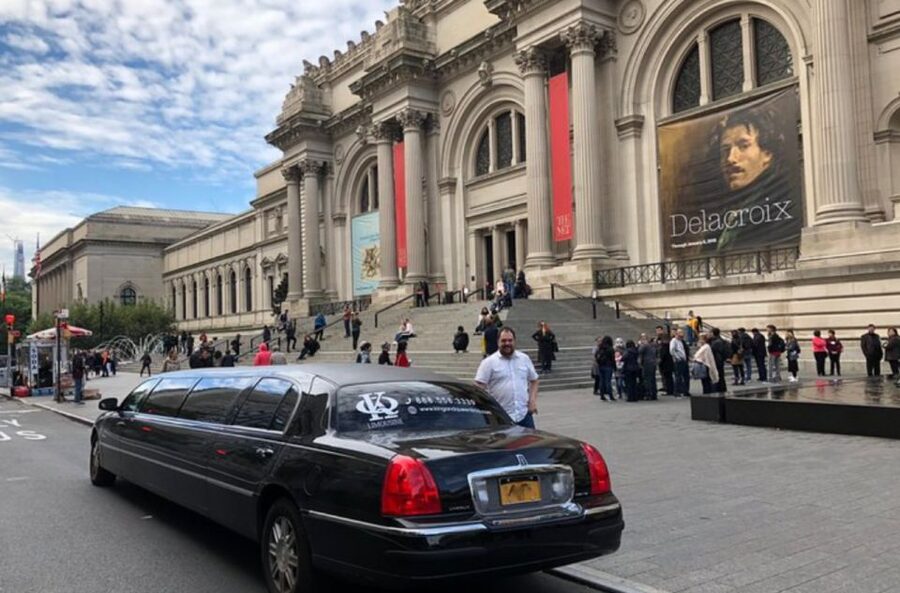 NYC Limousine Tour By Stretch Limo-King And Queen Limo NYC - The Big Idea: a 3-Hour NYC Limousine Sweep, Not a Full-Day Tour