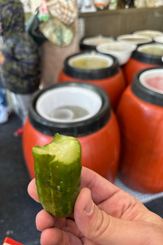 NYC: Lower East Side Walking and Food Tasting Tour - Vanessa’s Dumpling House: a savory reset in the middle