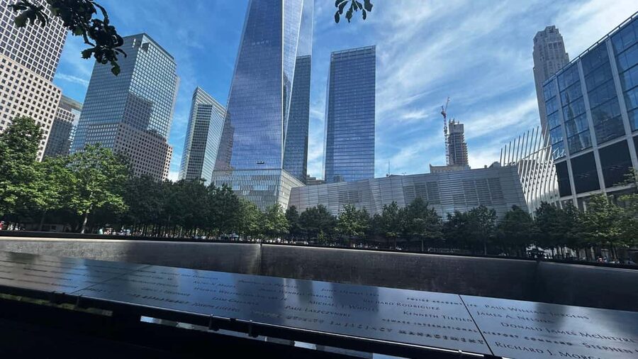 NYC Lower Manhattan Walking Tour & Freedom Tower Observatory - Walking Wall Street, Then Climbing for the Views