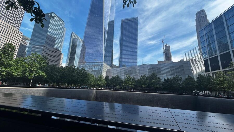 NYC Lower Manhattan Walking Tour & Freedom Tower Observatory - Zuccotti Park: Modern Protest, Real History