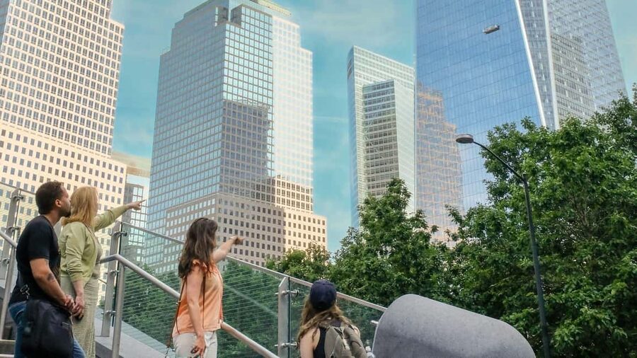 NYC Lower Manhattan Walking Tour & Freedom Tower Observatory - Starting Behind Charging Bull: Why It’s a Good First Move