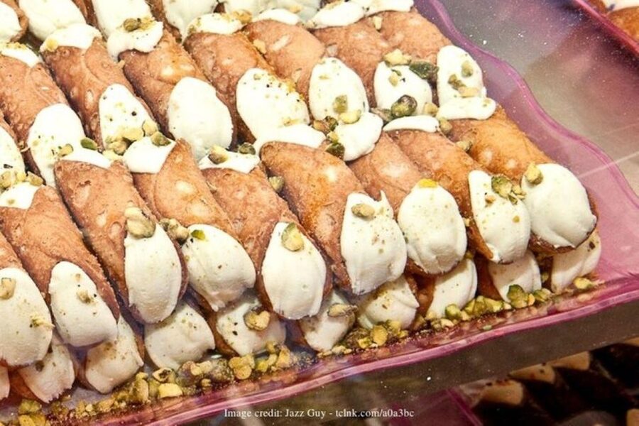NYC: Mafia Experience and Local Food with NYPD Guide - Why This Walk Feels Different Than Most Mafia Tours