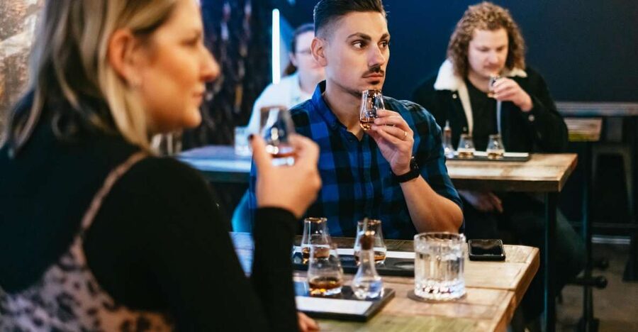 NYC: Manhattan's Only Whiskey Distillery Tour and Tasting - Meet at the Front Desk and Get Oriented Fast