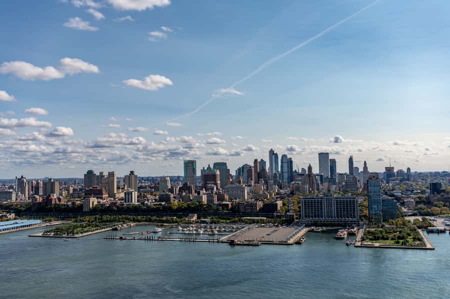 NYC: Manhattan Sightseeing Helicopter Tour - Pilots, pacing, and safety: what the experience gets right in the air
