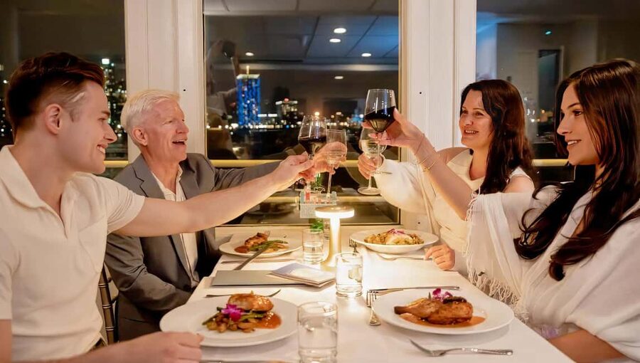 NYC: Manhattan Skyline Dining Cruise - Buffet vs Premier Plated Dinner: Which Choice Fits Your Expectations?
