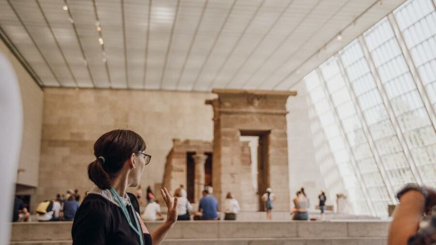 NYC: Meet the Met – Extended 3hr Small-Group Tour - Meeting the Met: Where the tour starts inside 1000 5th Ave