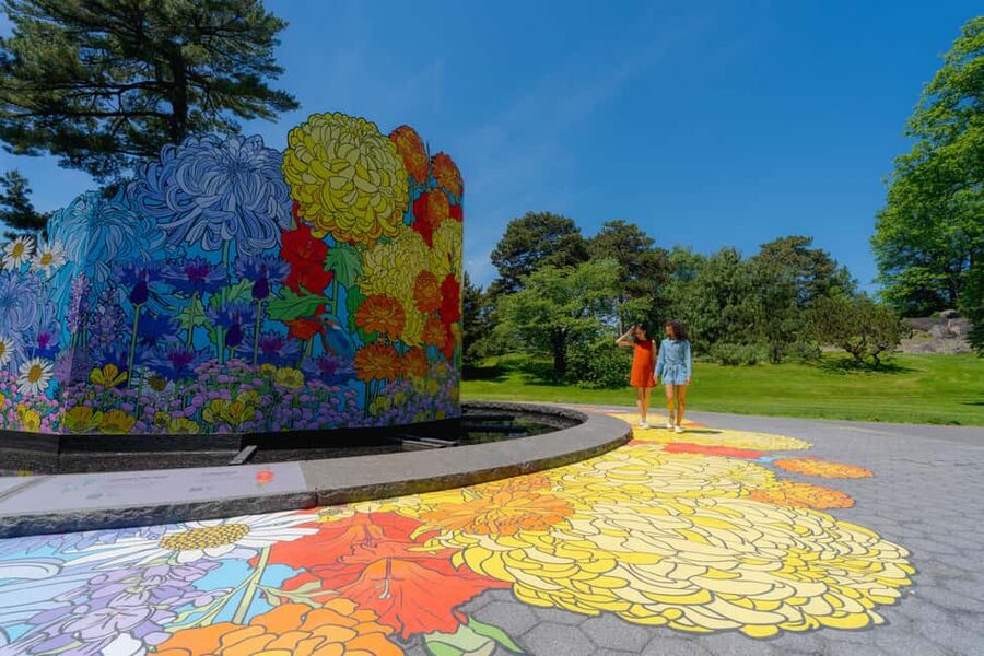 NYC: New York Botanical Garden Pass - Crowds, shuttles, and how to keep your day enjoyable