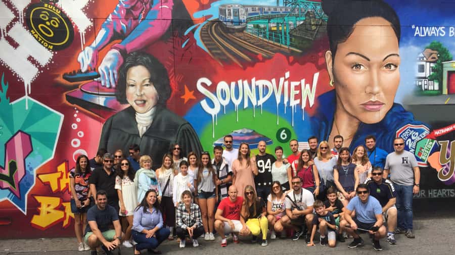 NYC: New York City Contrasts Tour through Harlem, The Bronx, Queens and Brooklyn - How this 4-hour borough loop gives you fast context
