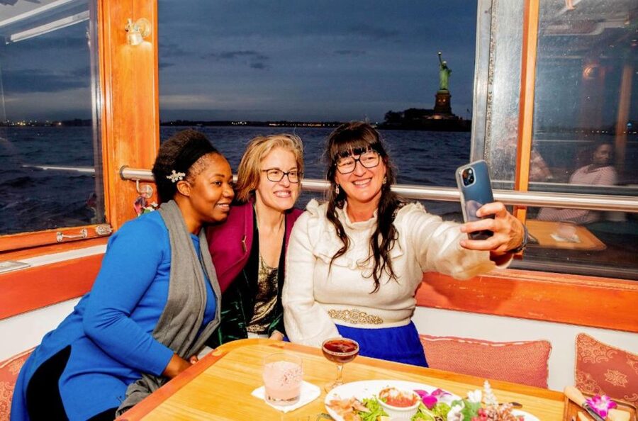 NYC: Night Holiday Lights and Cocoa Cruise - Should You Book This NYC Holiday Lights and Cocoa Cruise?