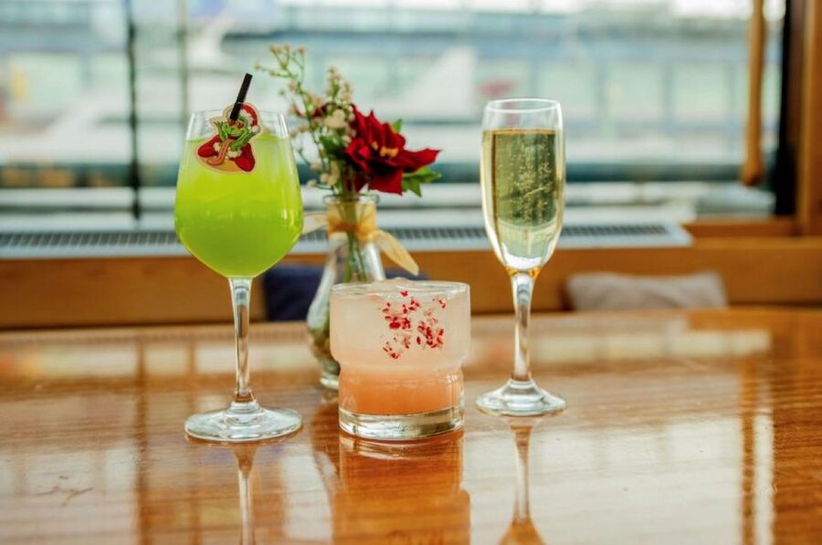 NYC: Night Holiday Lights and Cocoa Cruise - Tips to Make Your Night Cruise Feel Effortless