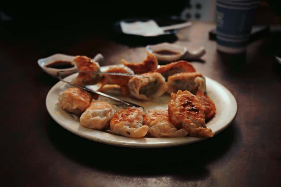 NYC: Original Chinatown and Little Italy Foodie Tour - Chinatown Streets: Mott, Pell, Doyers and the Landmarks You’ll Notice More