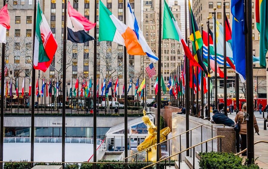 NYC Pedicab Tours: Central Park, Times Square, 5th Avenue - The TV-and-business corridor: Fox News, ABC, MTV, and Radio City